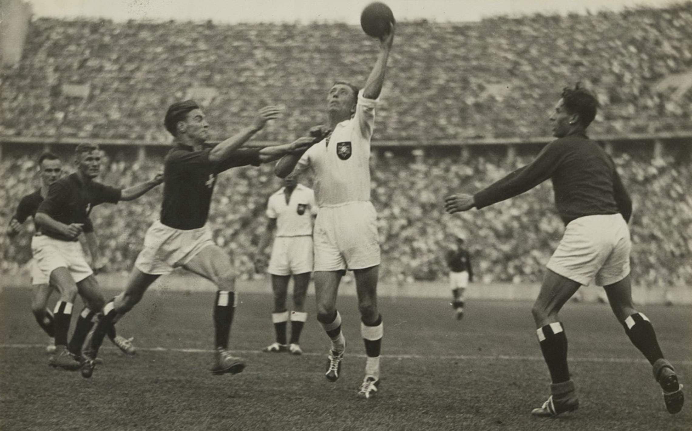 1936 46 Handball Band 1 006 2