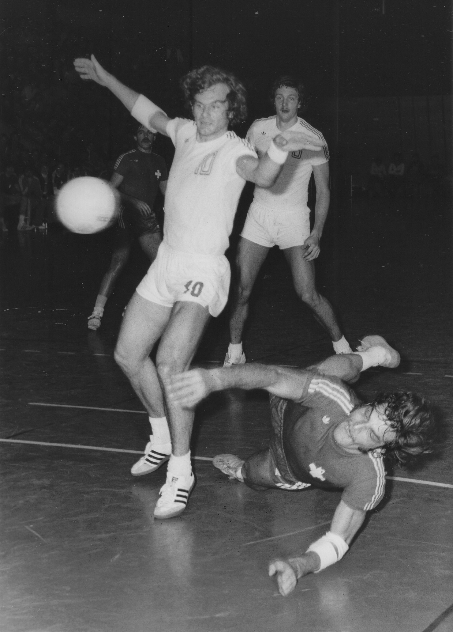 1976-10-30 SUI-HUN 26-23 - J.Huber.jpg