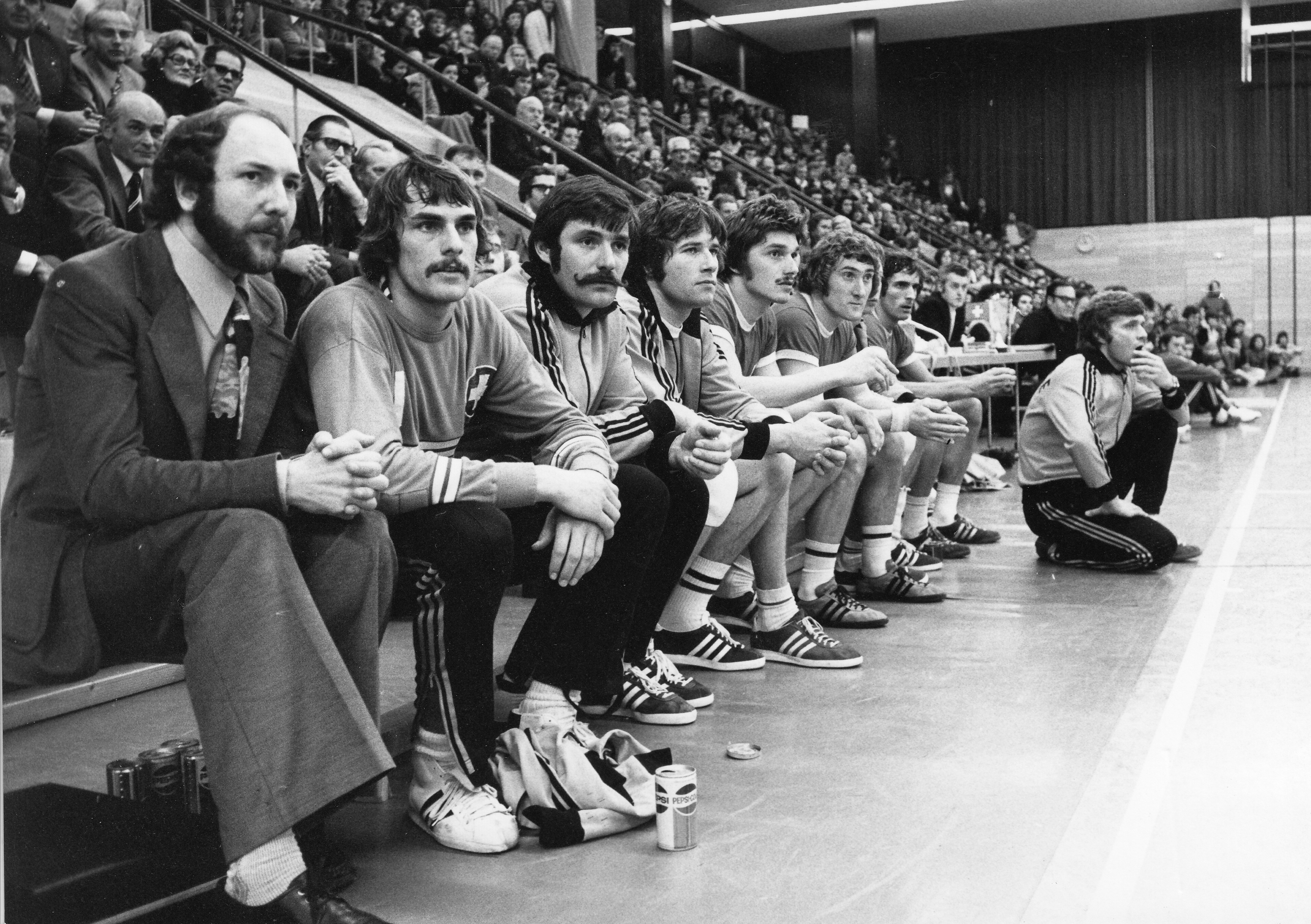 1974-12-14 SUI-ROM.jpg