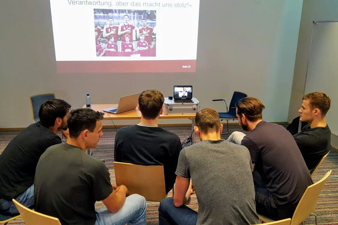 Meeting Nationalmannschaft Gruppenarbeit