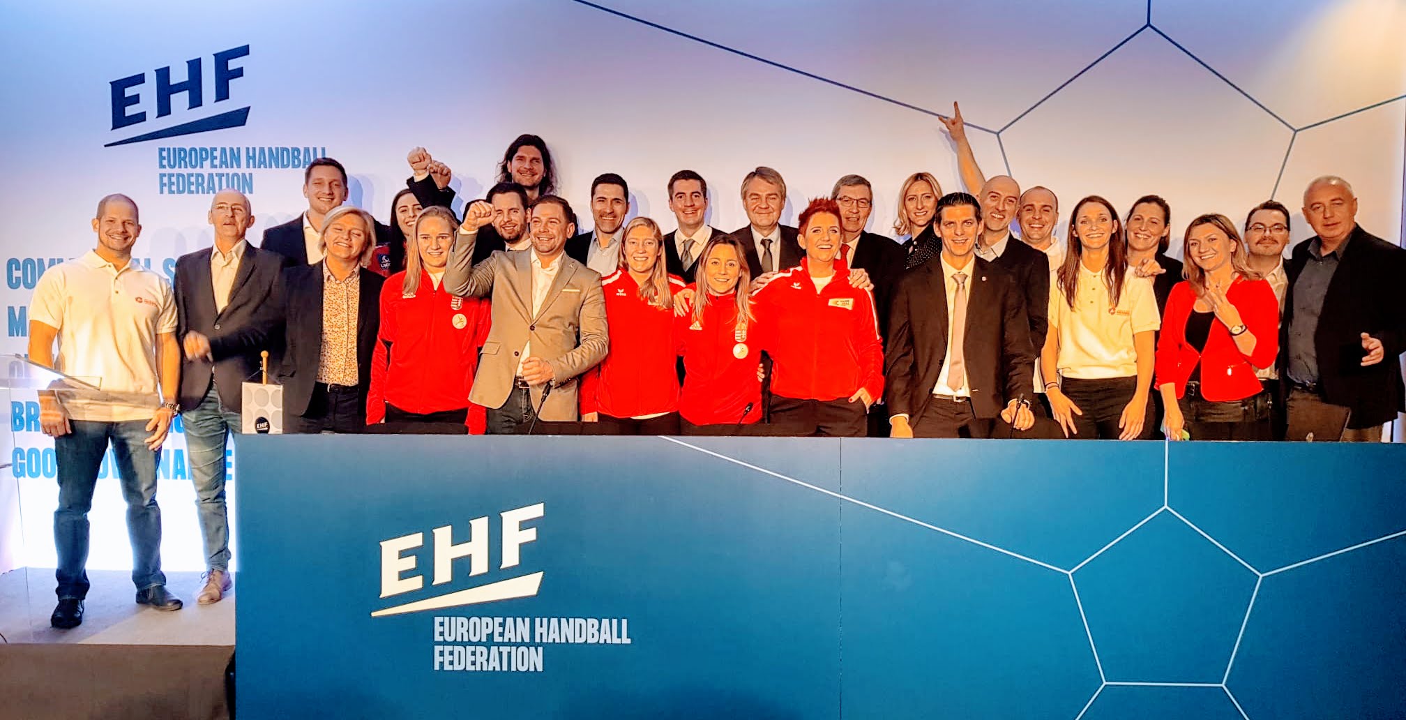 Die Delegationen aus Ungarn, Österreich und der Schweiz in Stockholm.