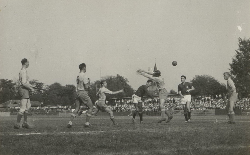 1947 09 14 SUI SWE 4 10 Basel 11Web