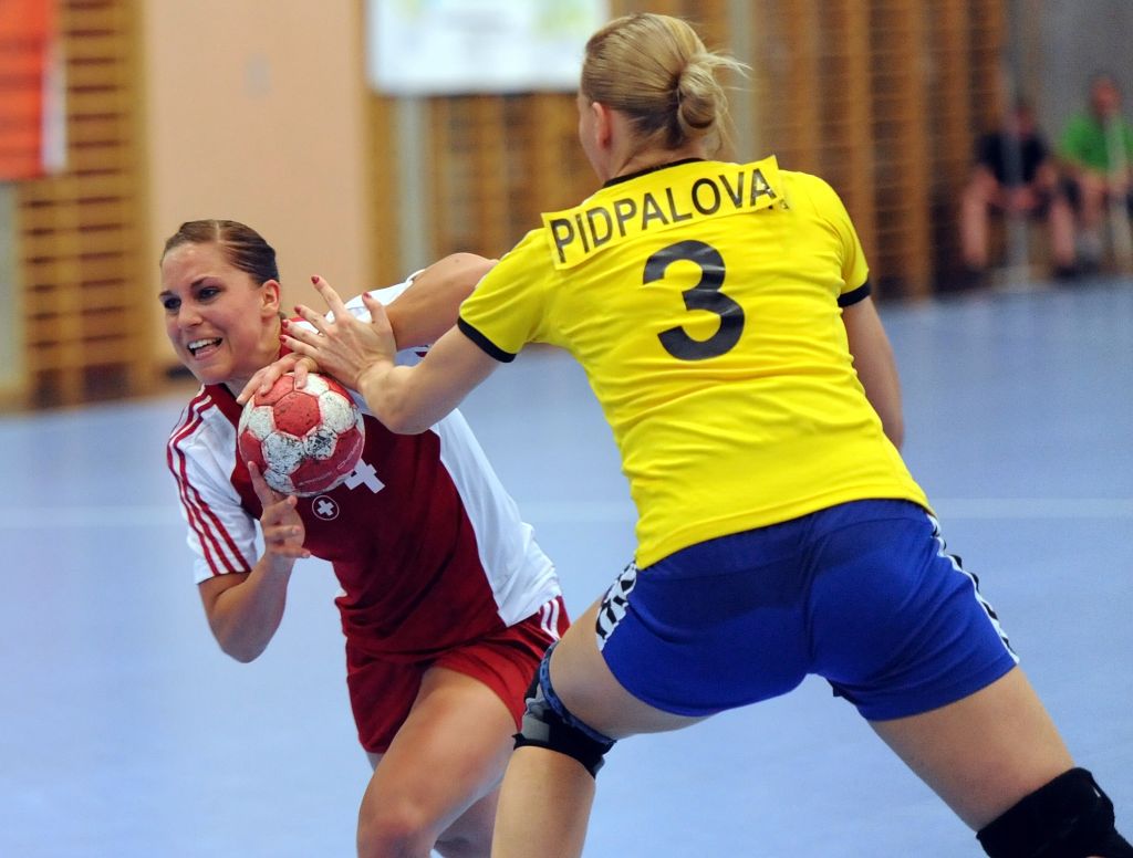 2010-05-26 SUI-UKR - Weigelt Karin3.JPG