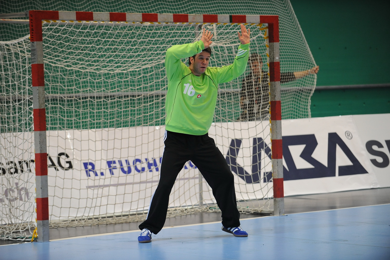 2008-11-26 SUI-SRB EM-Quali 32-32 109 Bringolf.JPG